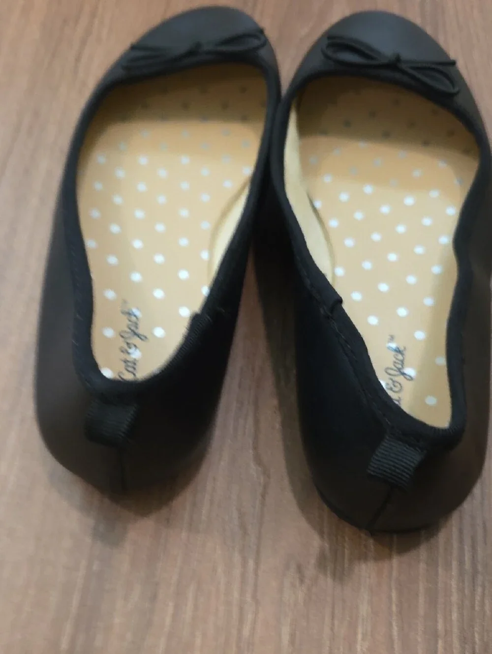 Cat & Jack Girl's Black Bow Ballet Flats. Size 2